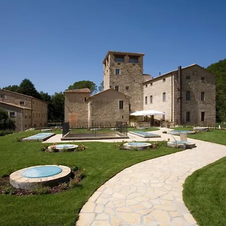 Borgo Le Terre Del 4* Casa Castalda