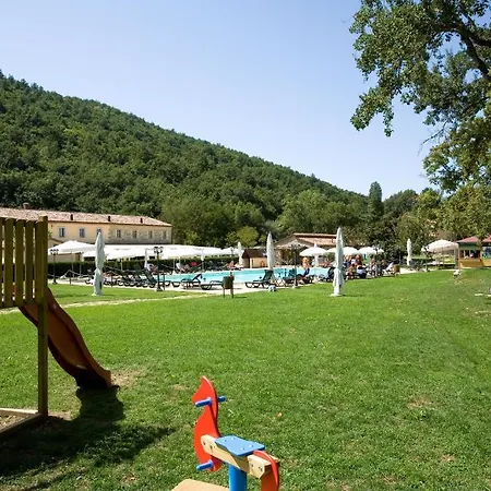 Borgo Le Terre Del Casa Castalda