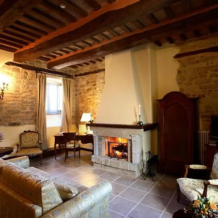 Borgo Le Terre Del 4* Casa Castalda